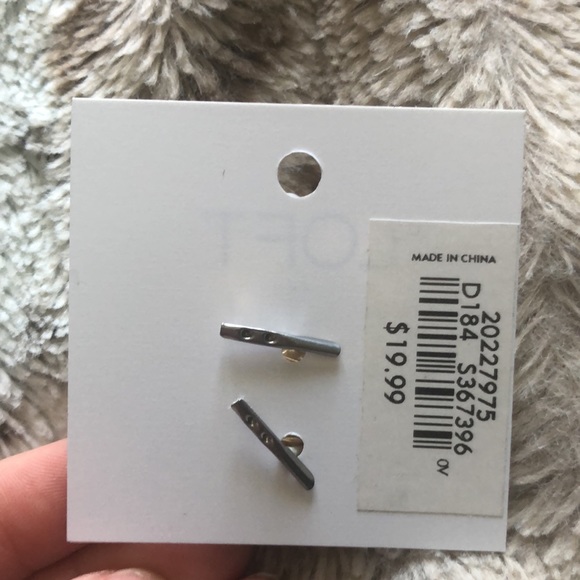 LOFT Pearl Stackable Ring Set - Picture 4 of 5